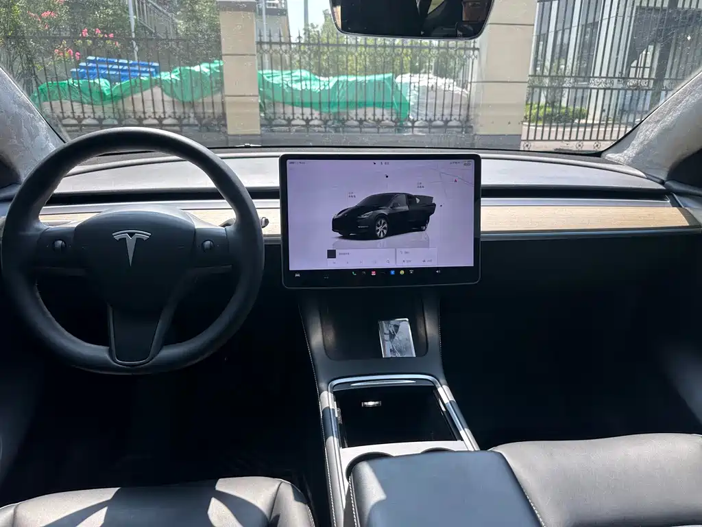 Model Y 2022 facelift rear-wheel drive version купить на сайте DeffCars