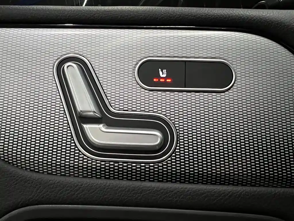 Mercedes-Benz GLB 2020 GLB 180 Dynamic купить на сайте DeffCars
