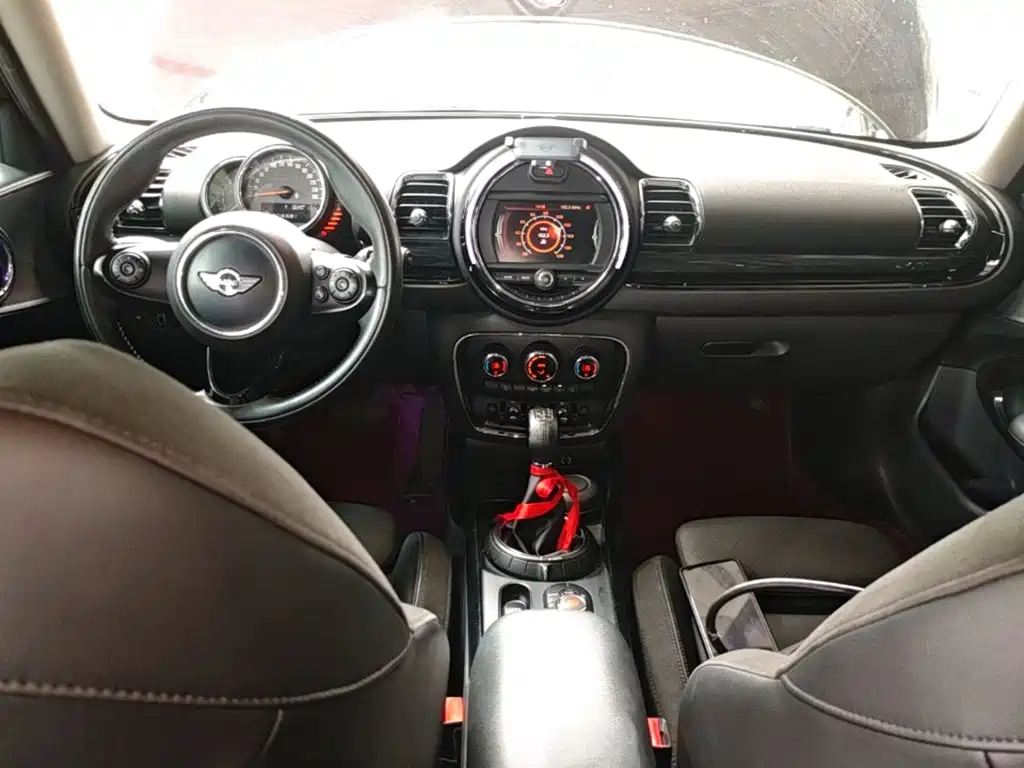 CLUBMAN 2016款 1.5T COOPER 鉴赏家版 купить на сайте DeffCars