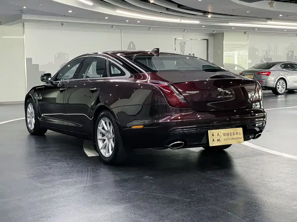 Jaguar XJ 2016 XJL 2.0T two-wheel drive elegant business version купить на сайте DeffCars