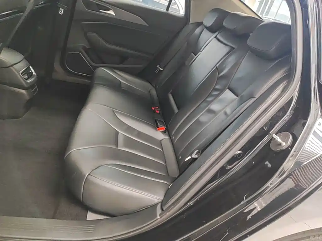 Hongqi H5 2020 1.5T DCT Flag Rhyme Edition купить на сайте DeffCars