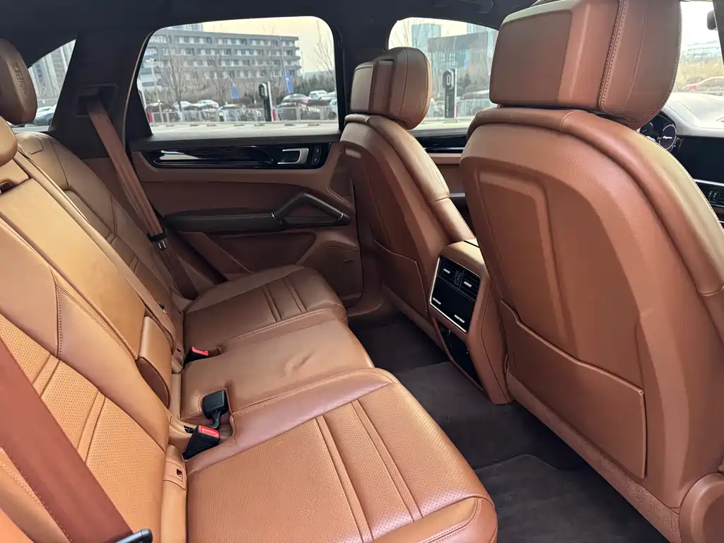 Cayenne 2023 Cayenne 3.0T Platinum Edition купить на сайте DeffCars