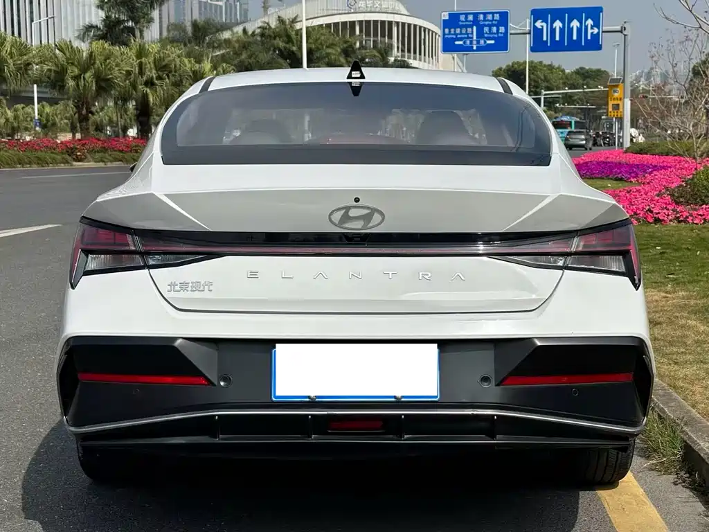 Elantra 2023 1.5L CVT LUX Premium Edition купить на сайте DeffCars