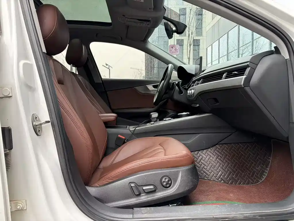 Audi A4L 2019 40 TFSI Enterprising National VI купить на сайте DeffCars
