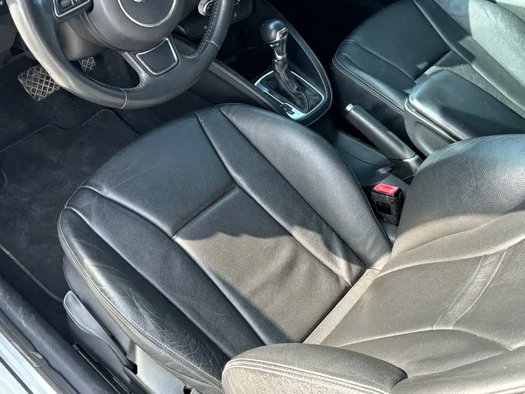 Audi A1 2014 30 TFSI Comfort купить на сайте DeffCars