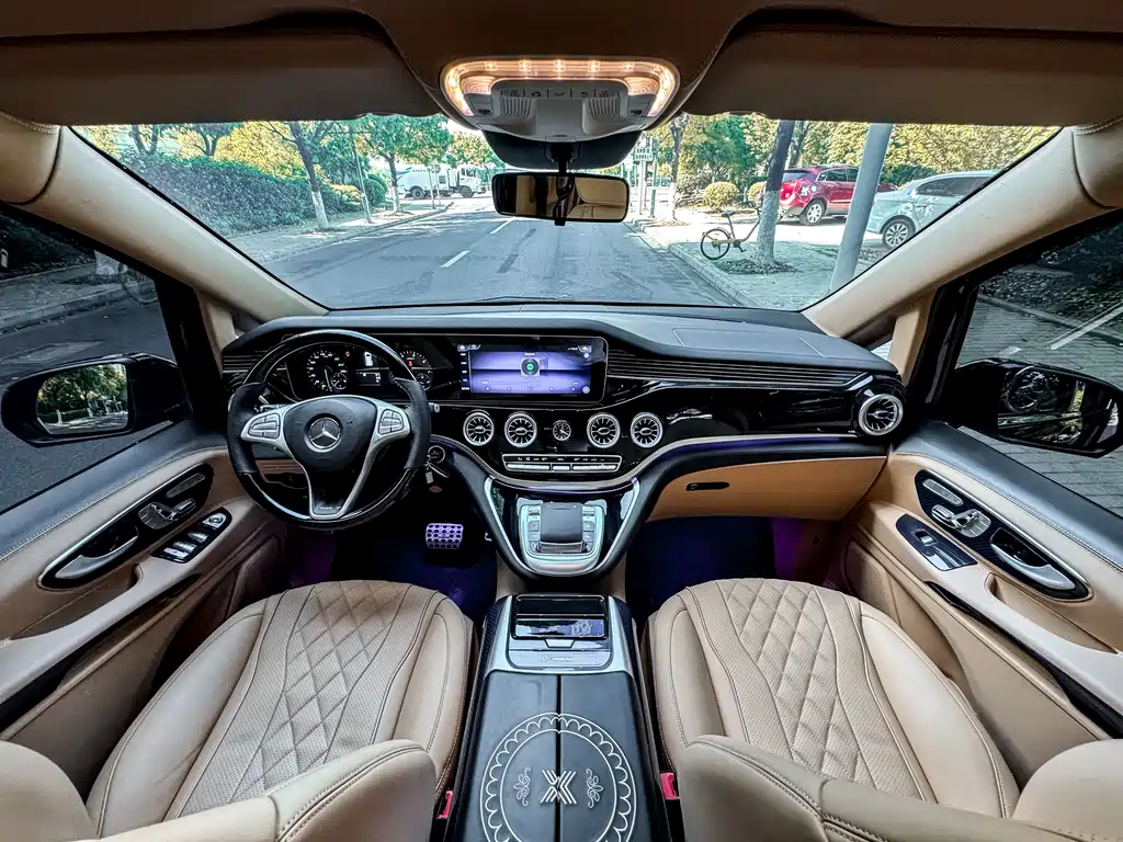 Vito 2023 2.0T Business Edition 7 seats купить на сайте DeffCars