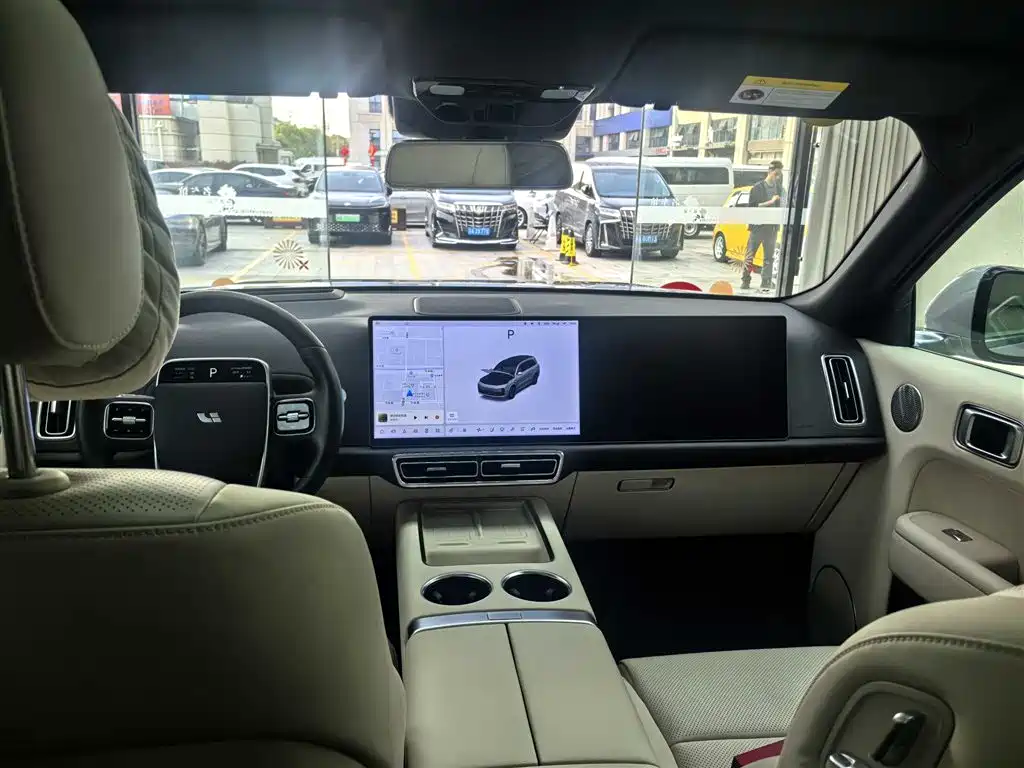 Ideal L9 2024 Ultra купить на сайте DeffCars