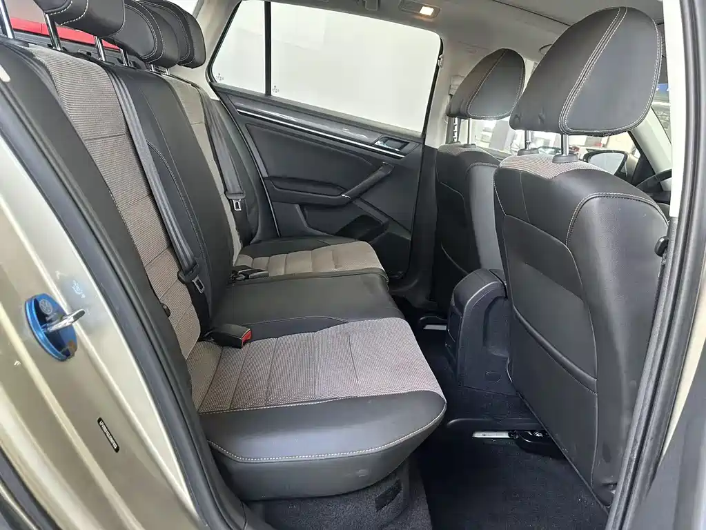 C-TREK Weiling 2018 1.5L automatic comfort model купить на сайте DeffCars