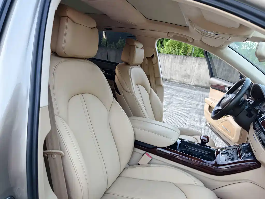 Audi A8 2011 A8L 3.0 TFSI quattro comfort type 245kW купить на сайте DeffCars