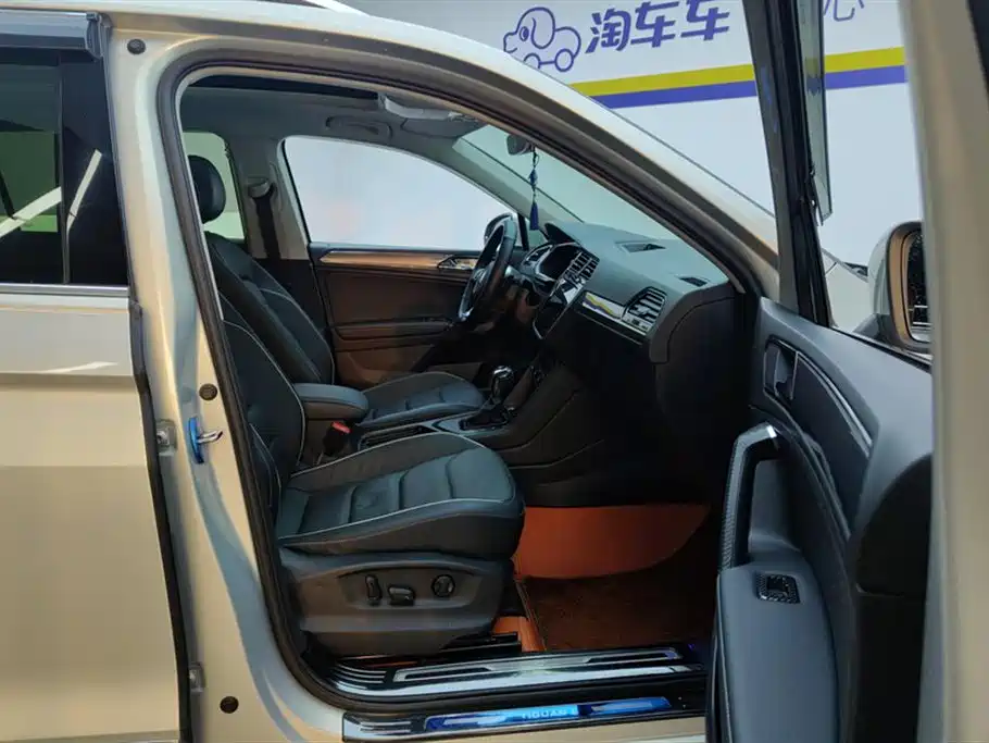 Tiguan L 2021 330TSI automatic two-wheel drive R-Line flagship version купить на сайте DeffCars