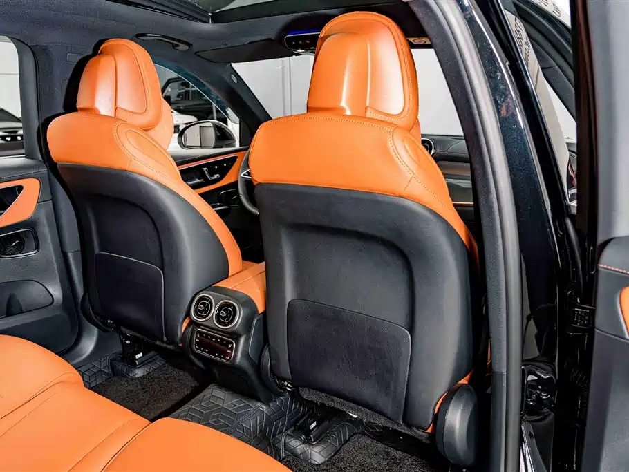 Mercedes-Benz GLC 2026 GLC 260 L 4MATIC Classic Edition купить на сайте DeffCars
