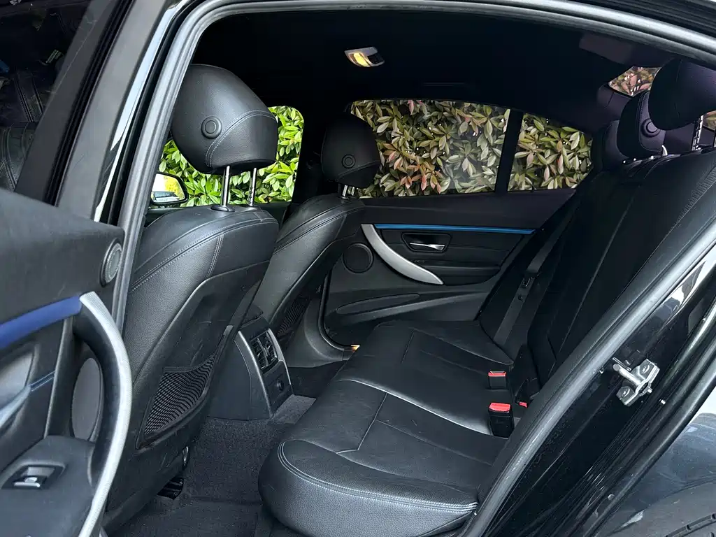 BMW 3 Series 2018 320i M Sports Package купить на сайте DeffCars