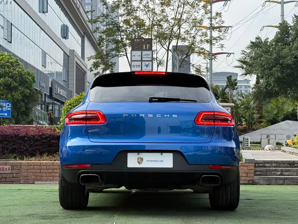 Macan 2017 Macan 2.0T купить на сайте DeffCars