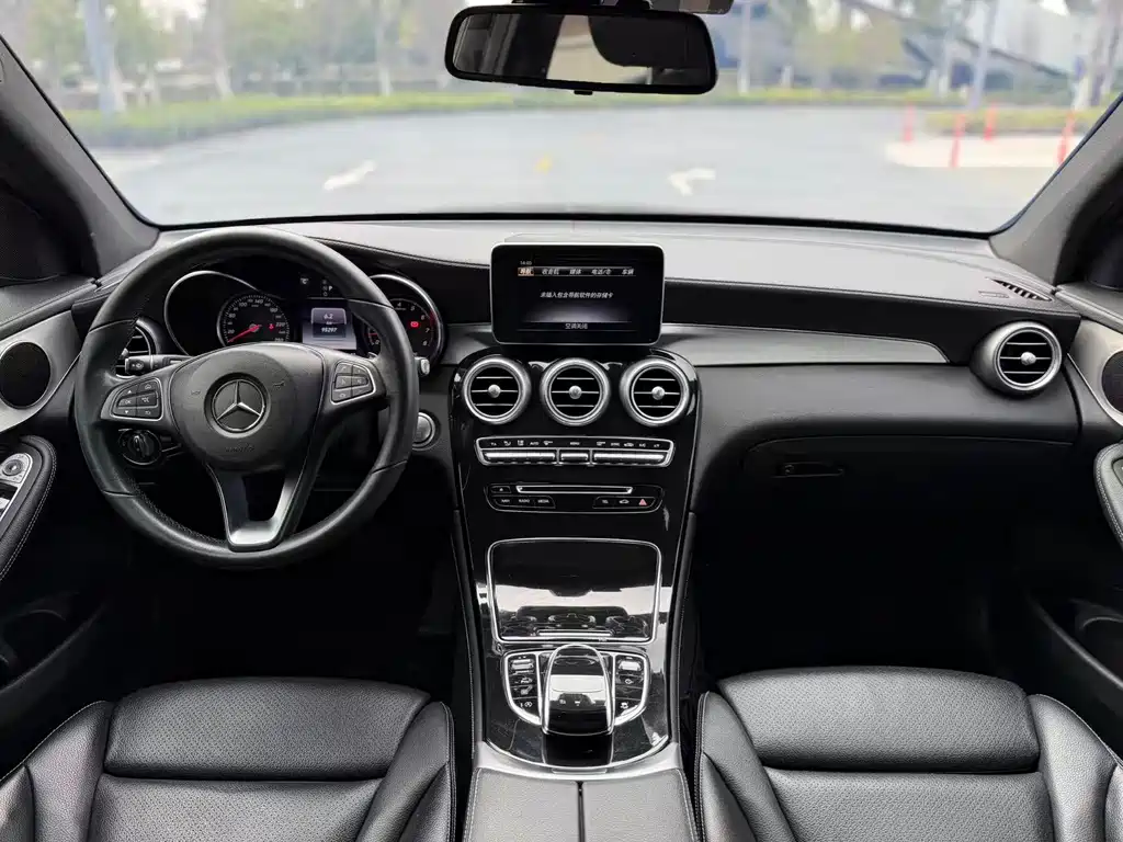 Mercedes-Benz GLC 2017 GLC 200 4MATIC купить на сайте DeffCars