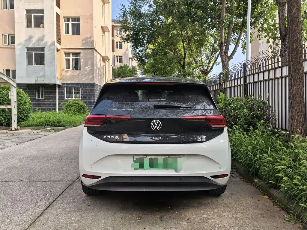 Volkswagen ID.3 2024 Outstanding Edition купить на сайте DeffCars