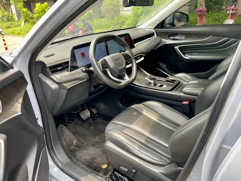 Venucia V 2023 260T Idol Edition Pro купить на сайте DeffCars