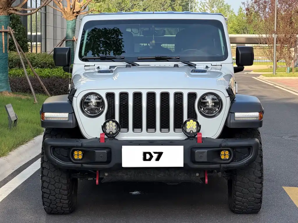 Wrangler 2021 2.0T Robin Hood Four-Door Edition купить на сайте DeffCars