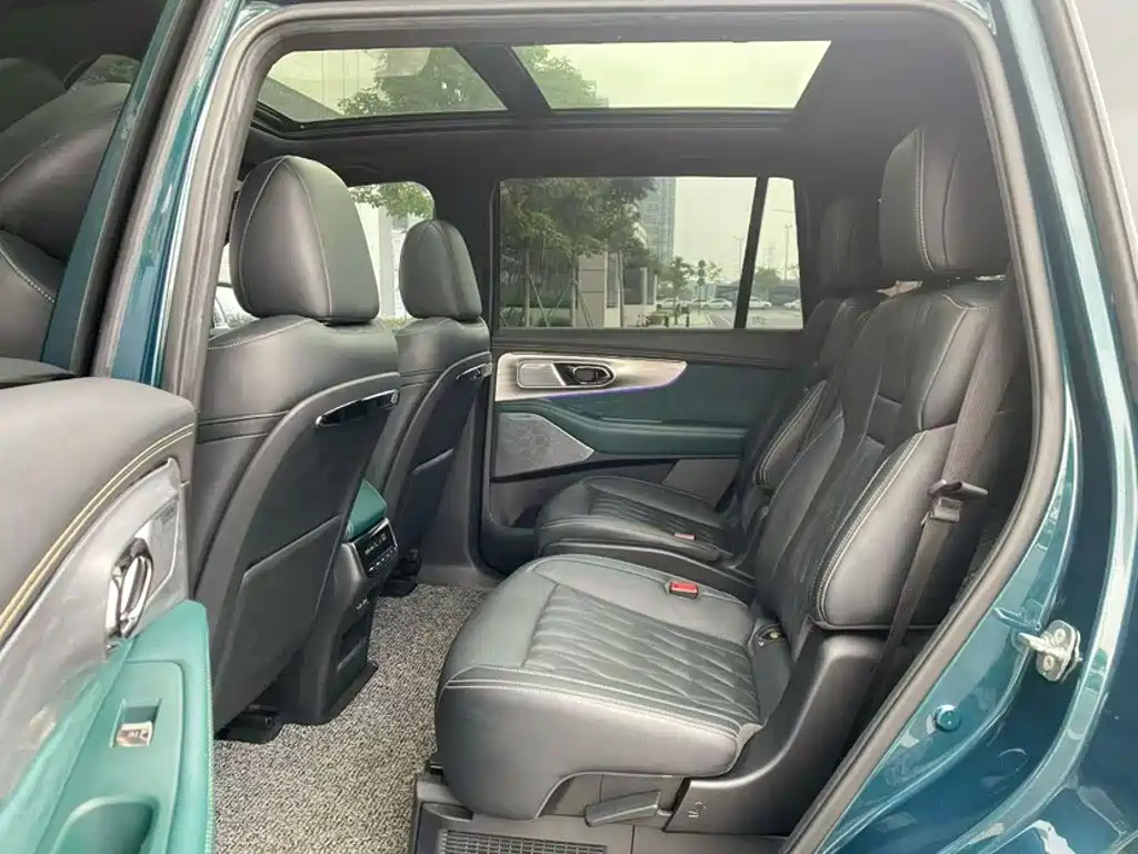 Trumpchi GS8 2022 Dual Engine Series 2.0TM Four-wheel Drive Premium Edition (Six Seats) купить на сайте DeffCars