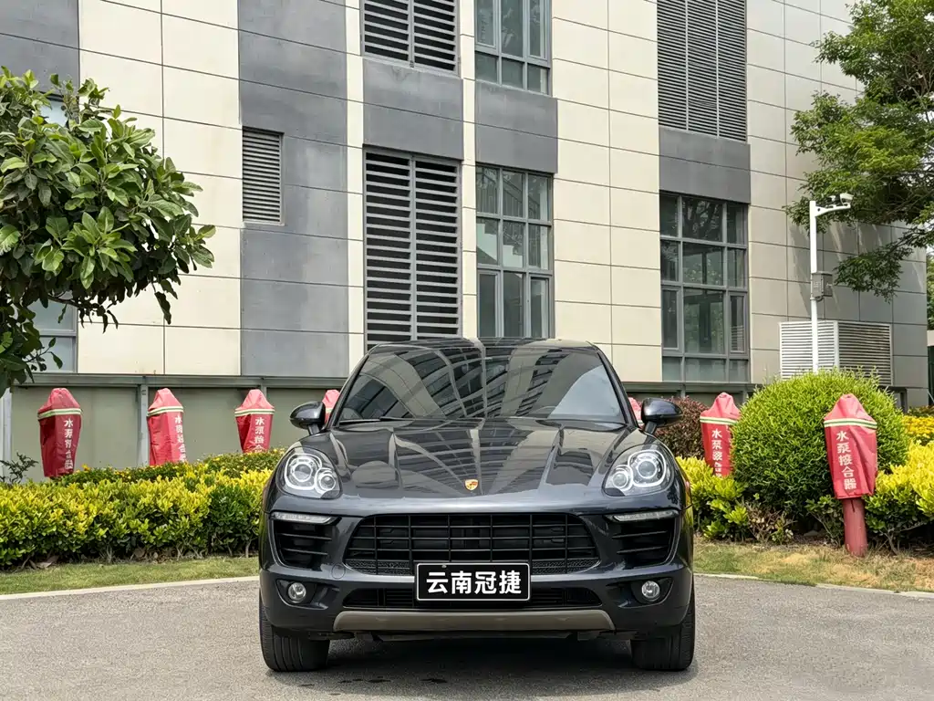 Macan 2017 Macan 2.0T купить на сайте DeffCars