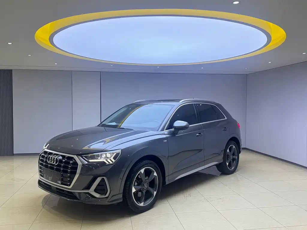Audi Q3 2022 35 TFSI Fashionable and Dynamic купить на сайте DeffCars
