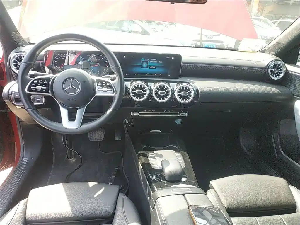 Mercedes-Benz A-Class 2020 Facelift A 200 L Sports Sedan Dynamic Type купить на сайте DeffCars