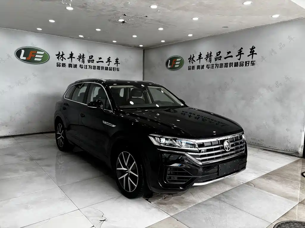 Touareg 2019 3.0TSI Ruifeng Edition National V купить на сайте DeffCars