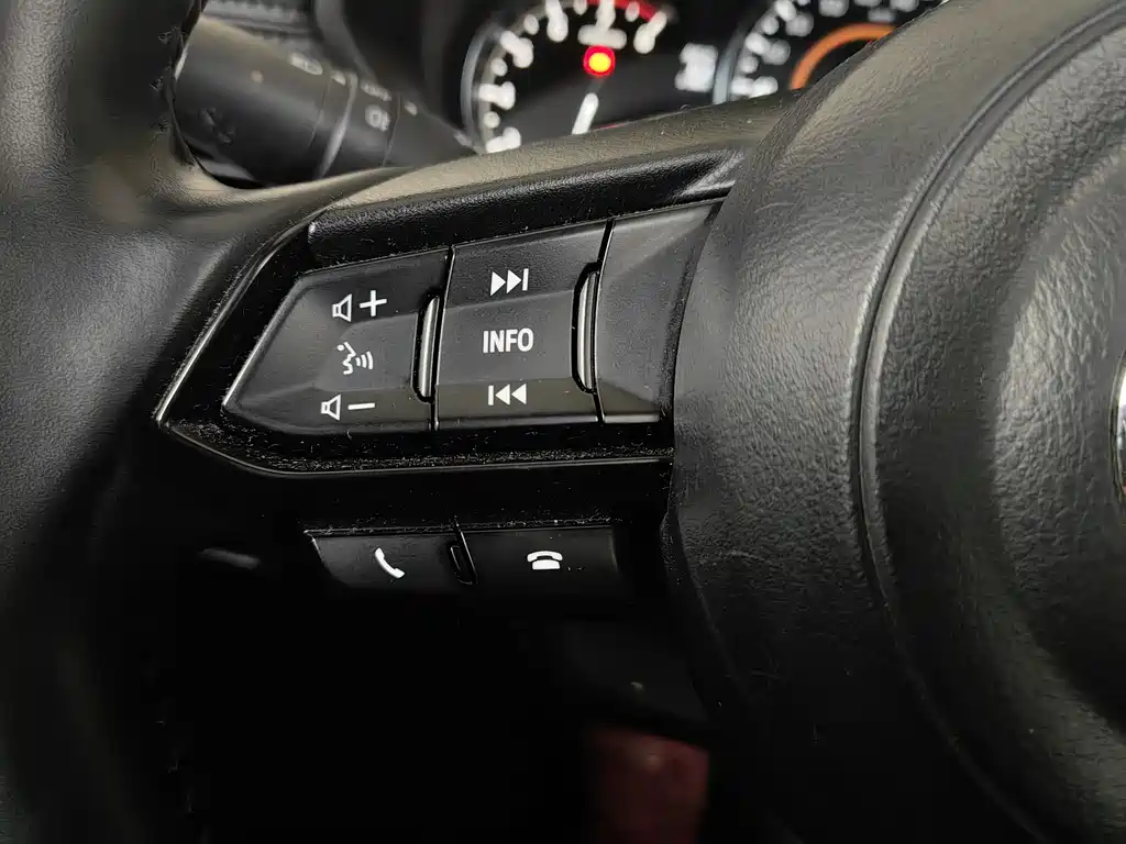 Mazda CX-5 2022 2.0L automatic two-wheel drive smart model купить на сайте DeffCars