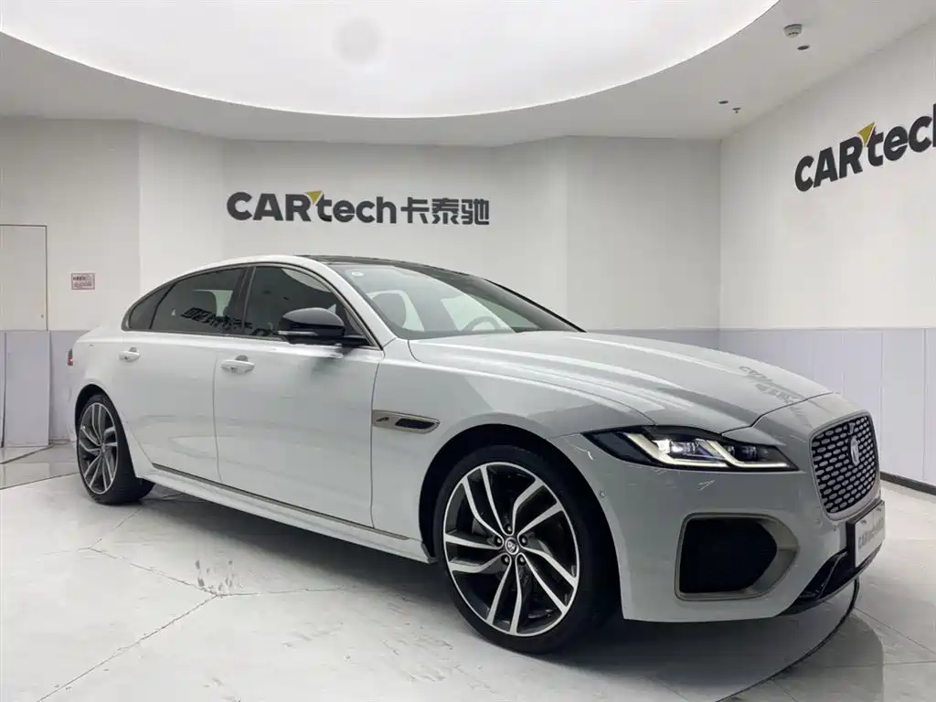 Jaguar XFL 2024 2.0T P300 four-wheel drive flagship sports gold version купить на сайте DeffCars