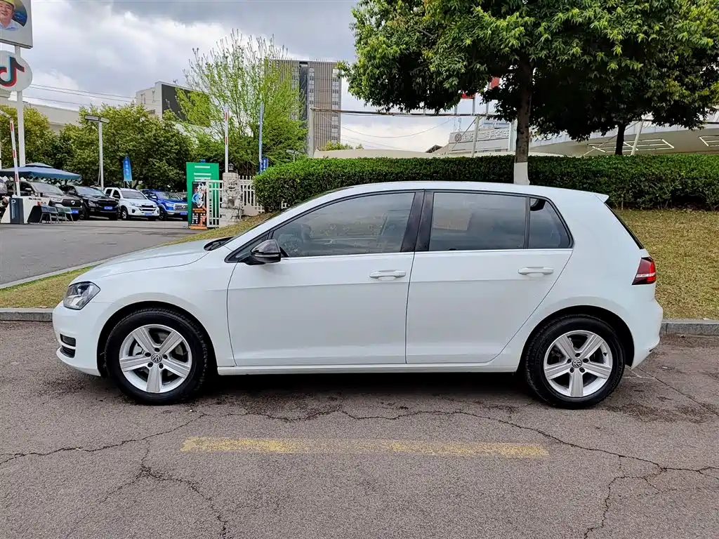Golf 2017 230TSI automatic comfort million-unit commemorative edition купить на сайте DeffCars