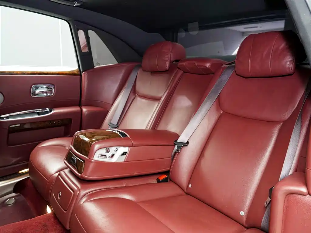 Ghost 2015 Series II Standard Edition купить на сайте DeffCars