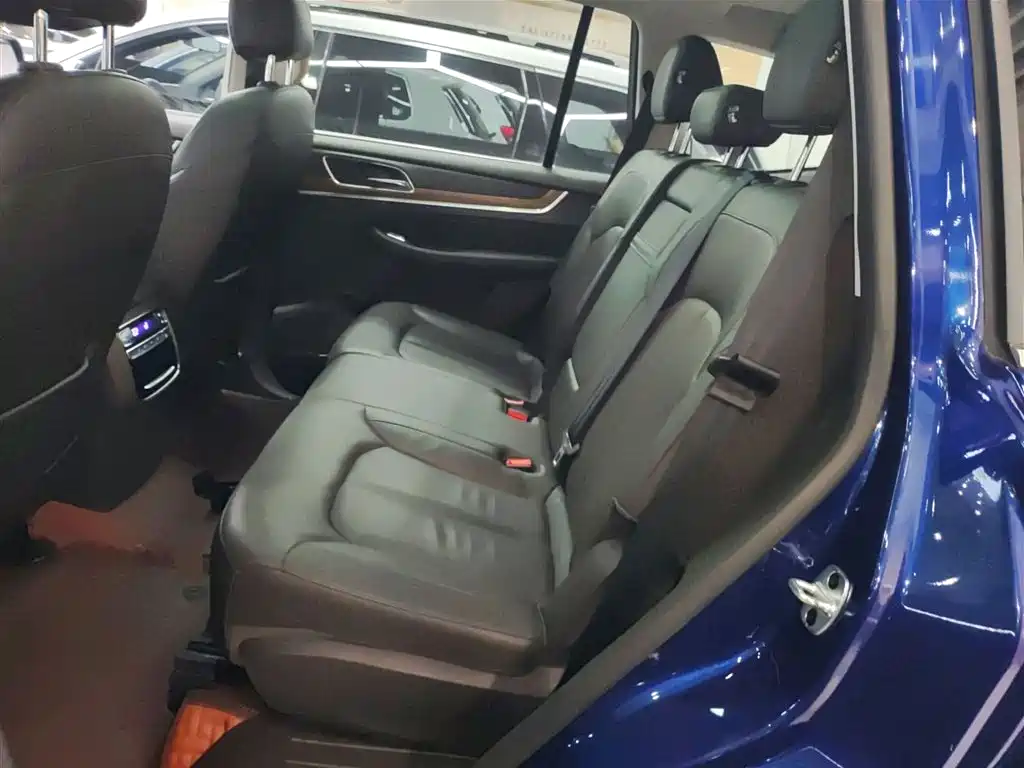 Roewe RX8 2018 30T Intelligent Network Two-wheel Drive Ultimate Edition купить на сайте DeffCars