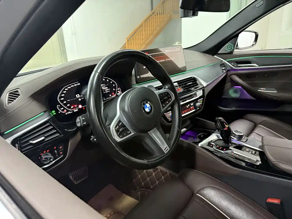BMW 5 Series 2022 Facelift 2 530Li Exclusive M Sports Package купить на сайте DeffCars