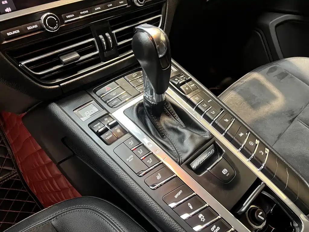 Macan 2018 Macan 2.0T купить на сайте DeffCars