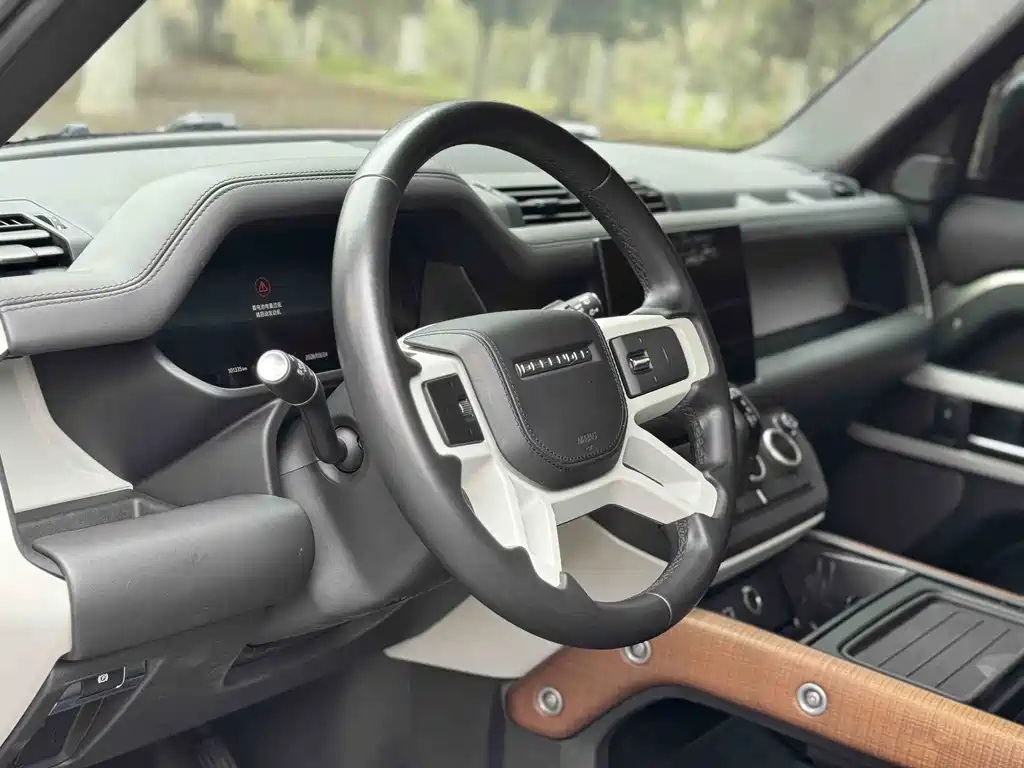 Land Rover Defender 2023 facelift 110 3.0T P400 X-DYNAMIC HSE купить на сайте DeffCars
