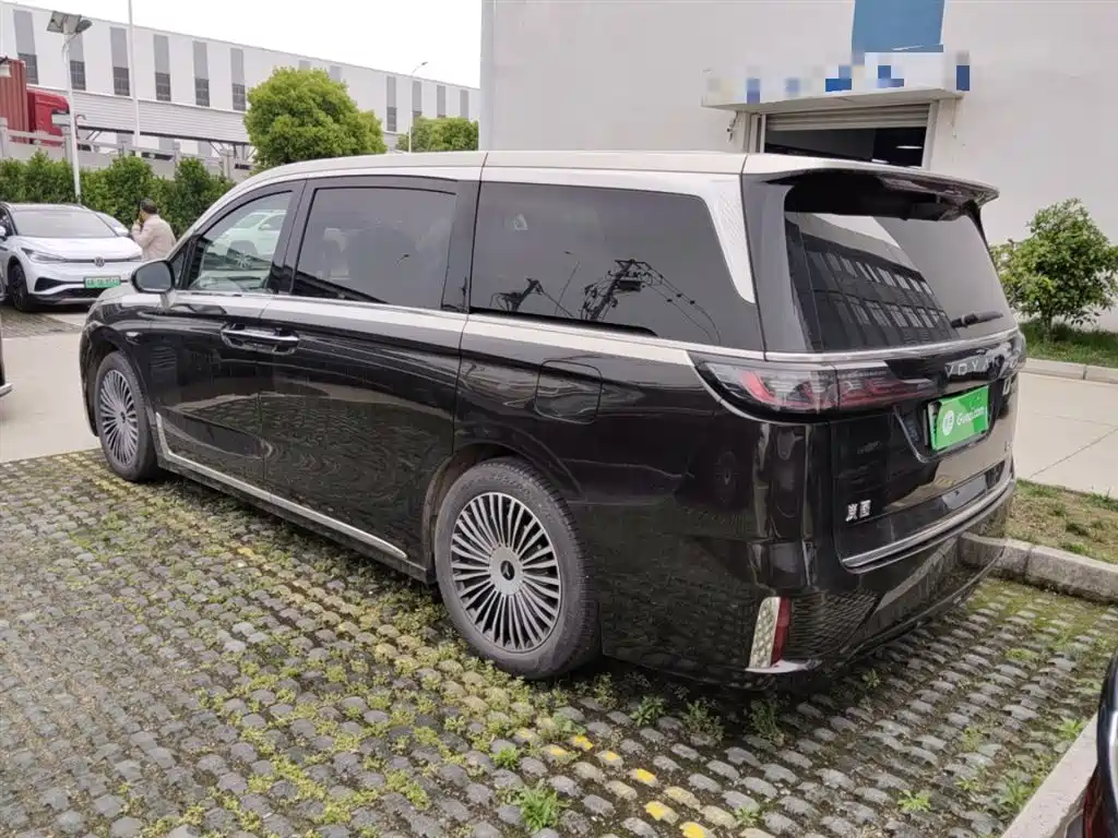 Lantu Dreamer 2025 PHEV four-wheel drive flagship Qiankun version купить на сайте DeffCars