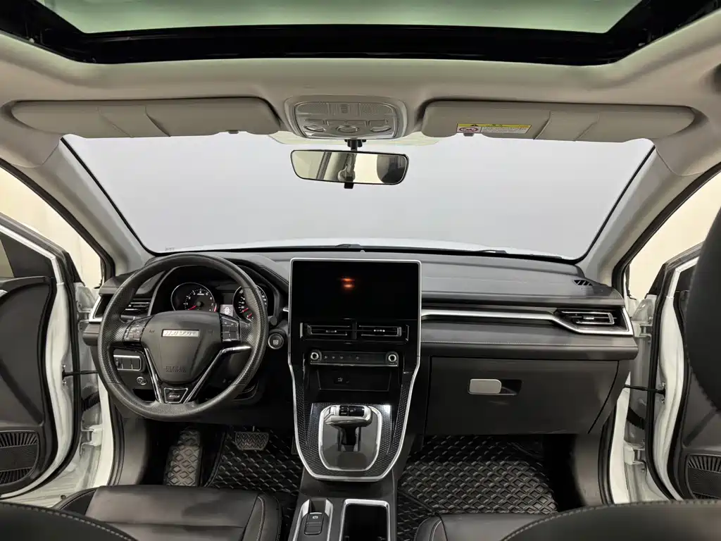 Haval M6 2021 PLUS 1.5T DCT luxury smart connected model купить на сайте DeffCars