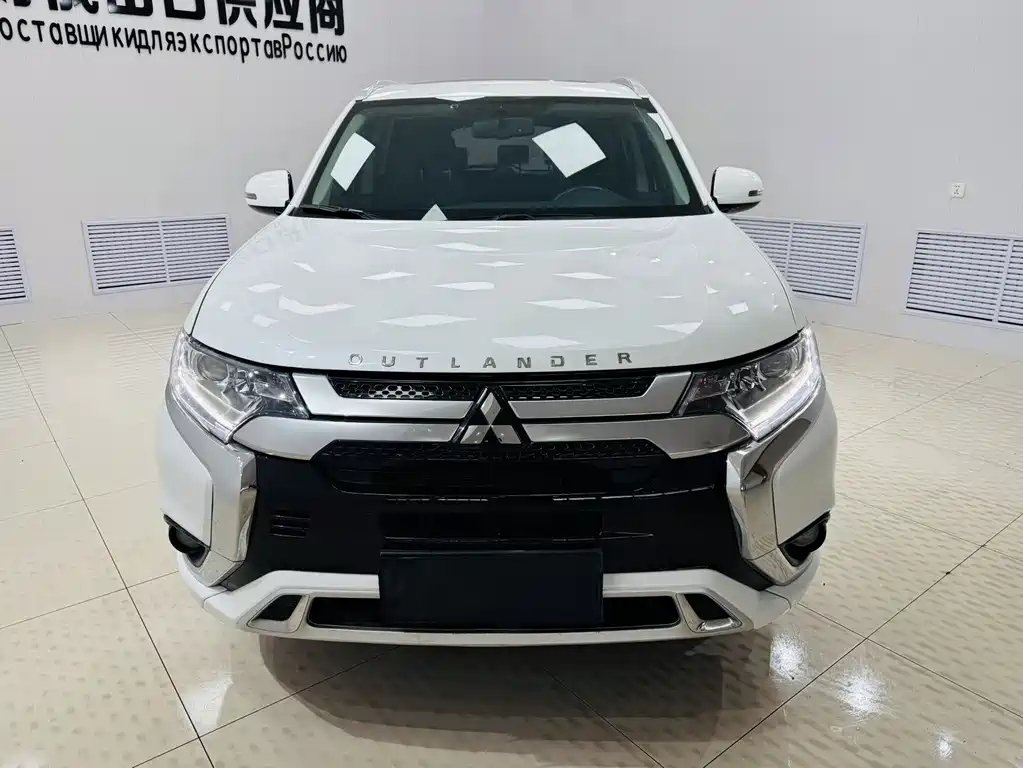 Outlander 2021 2.0L 2WD Enjoy Edition 5 seats купить на сайте DeffCars