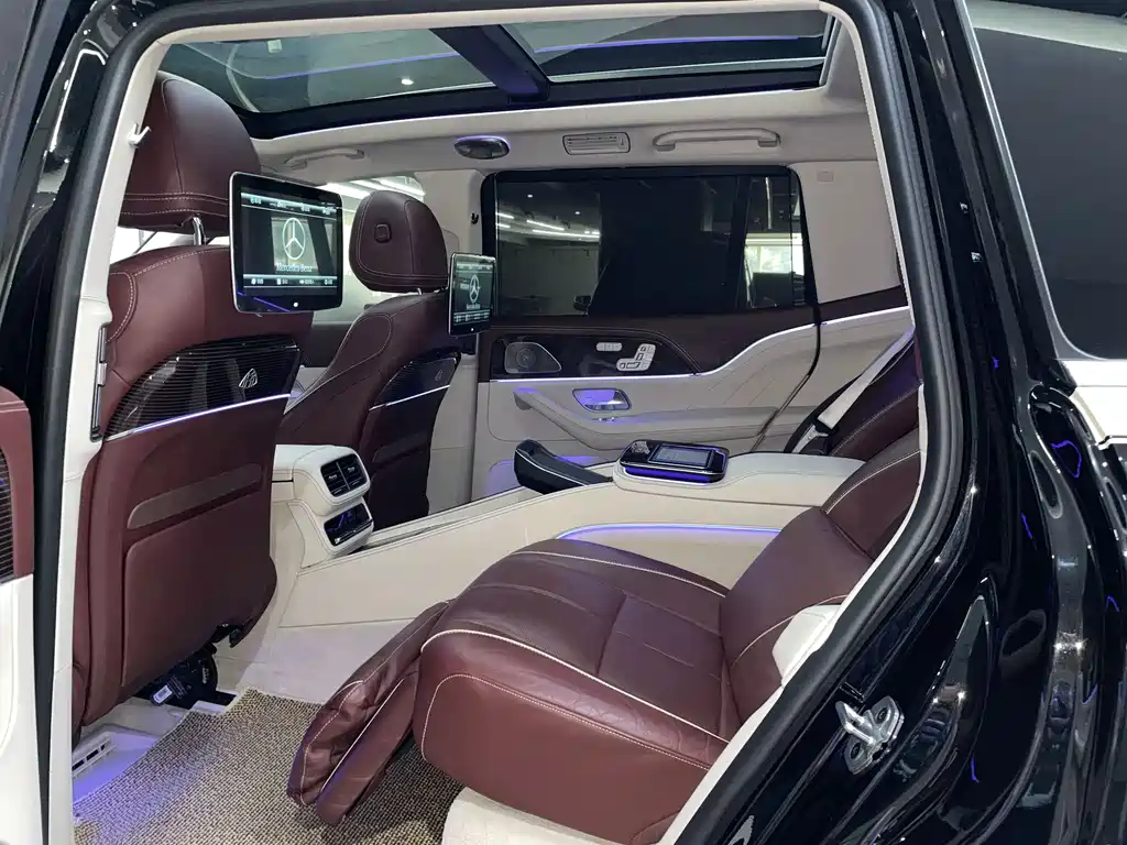Maybach GLS 2021 GLS 600 4MATIC Gift Edition купить на сайте DeffCars