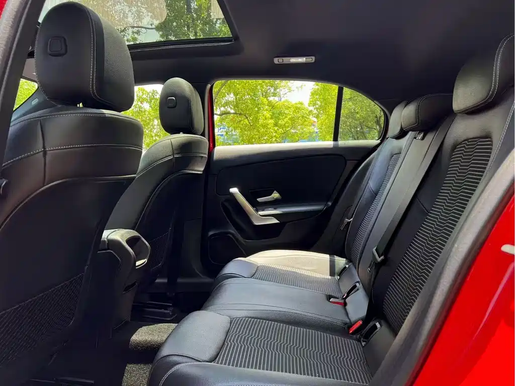 Mercedes-Benz A-Class Imported 2019 A 200 Dynamic купить на сайте DeffCars