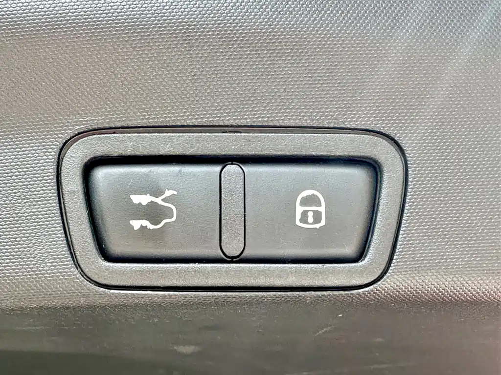 Stelvio 2017 2.0T 280HP Deluxe Edition купить на сайте DeffCars