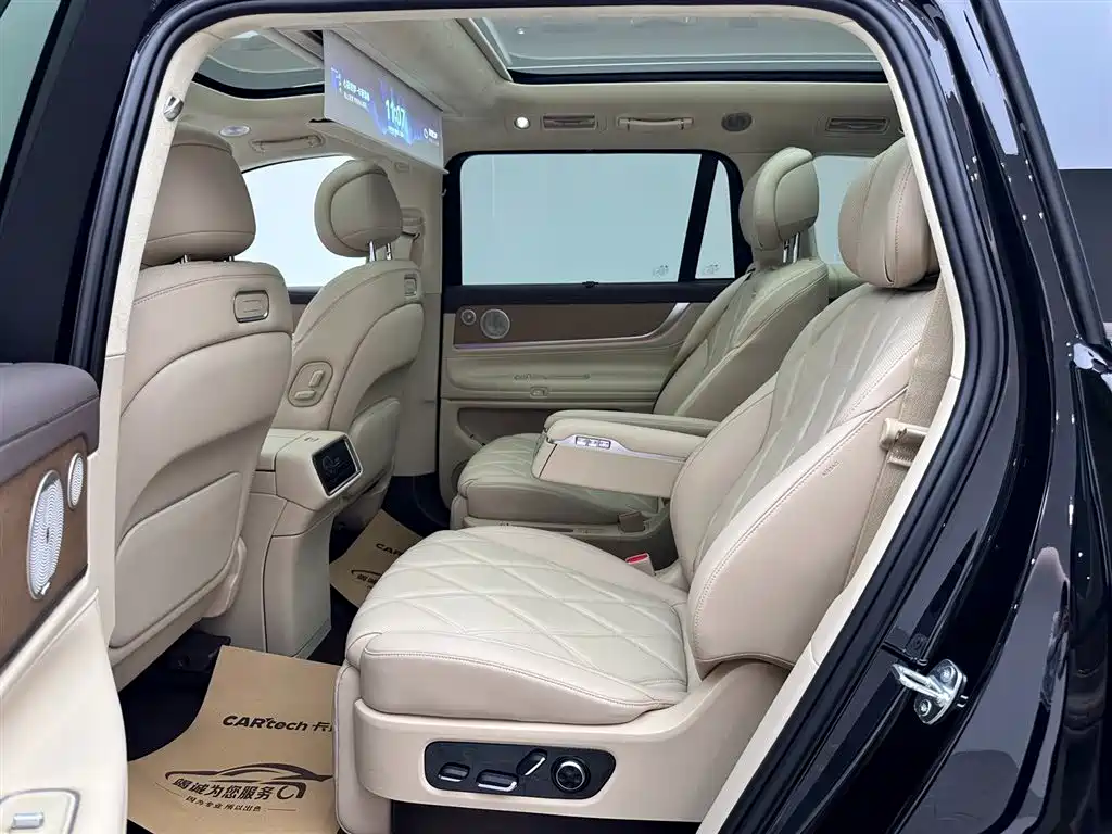 Wenjie M9 2025 extended range Ultra version 52kWh 6-seater version (192-line lidar) купить на сайте DeffCars