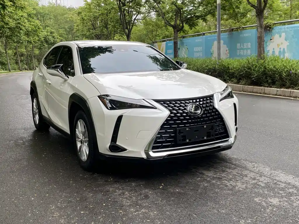 Lexus UX 2022 260h Discovery Edition купить на сайте DeffCars
