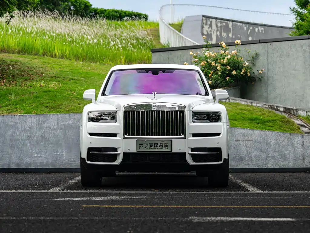 Cullinan 2018 four-seat version купить на сайте DeffCars
