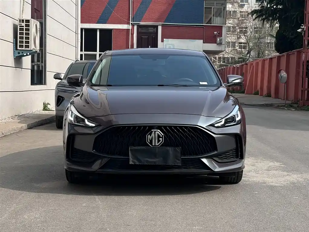 MG5 2023 180DVVT CVT Deluxe Edition купить на сайте DeffCars