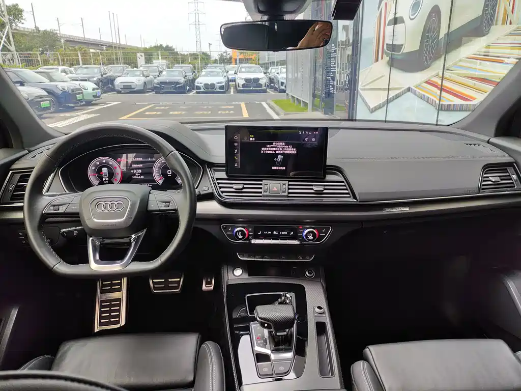 Audi Q5L 2024 40 TFSI luxury and dynamic model купить на сайте DeffCars