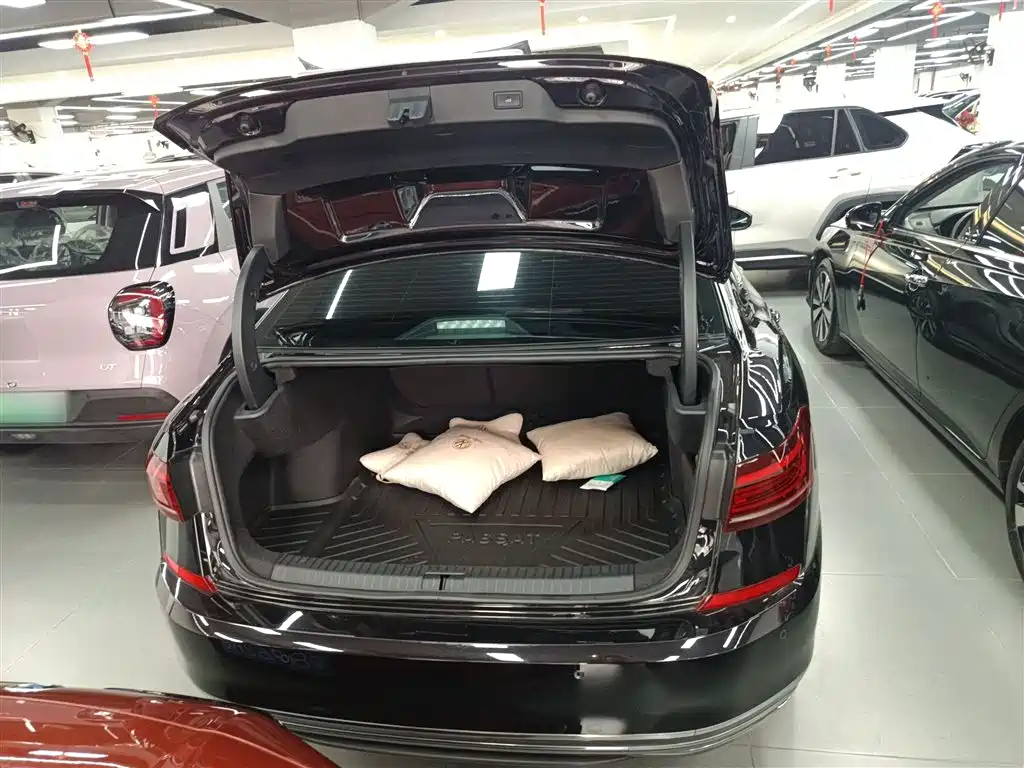 Passat 2023 facelift 330TSI luxury version купить на сайте DeffCars