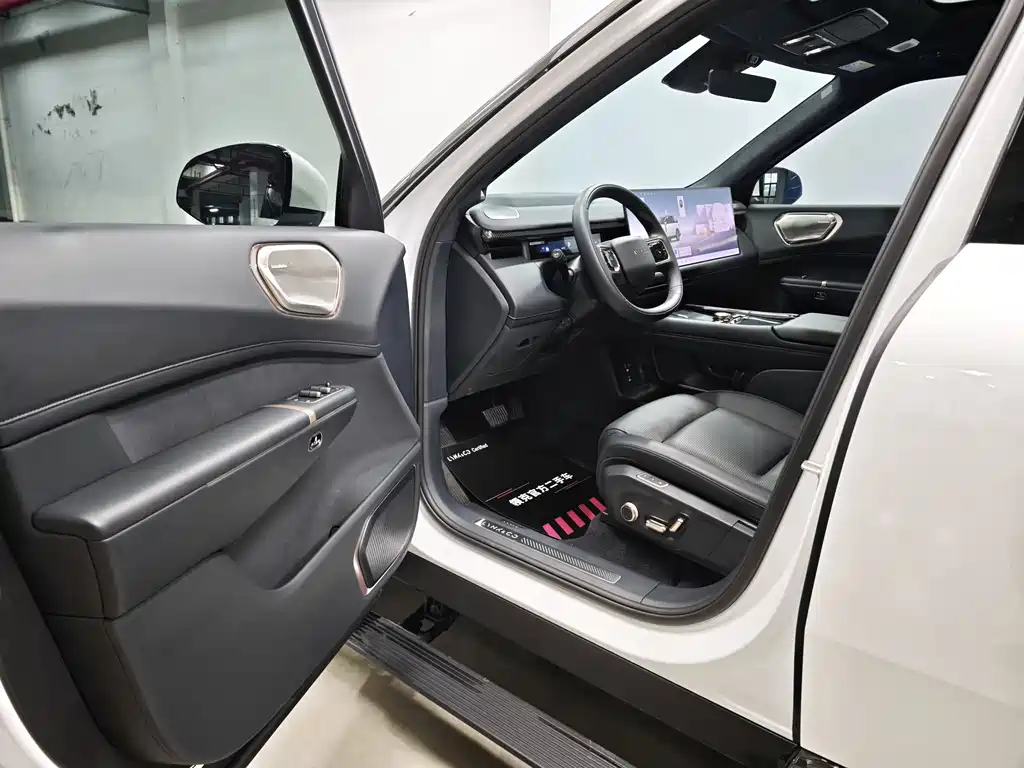 Lynk & Co 900 2025 2.0T Ultra купить на сайте DeffCars