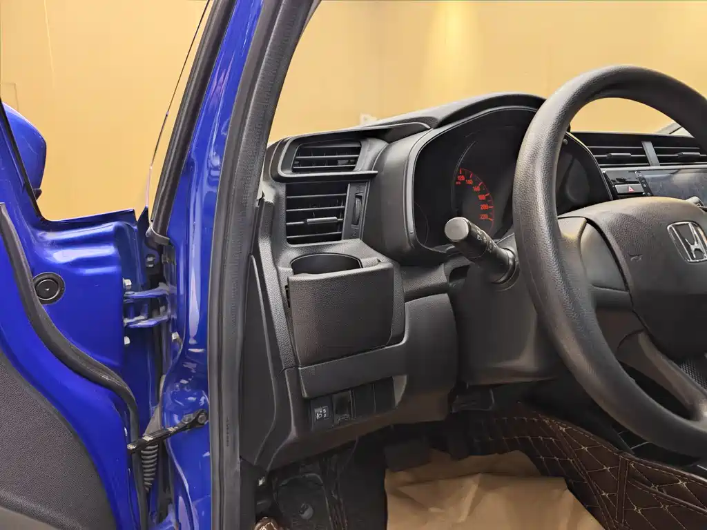 Fit 2018 1.5L CVT Comfort Edition купить на сайте DeffCars