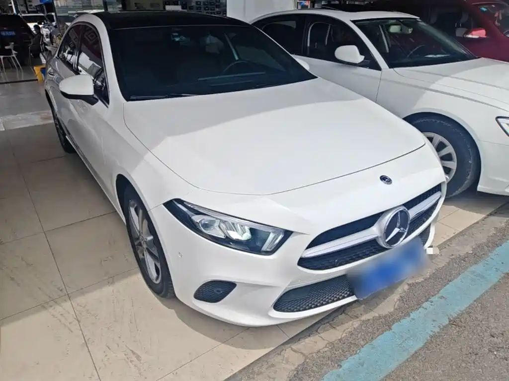 Mercedes-Benz A-Class 2020 A 200 L купить на сайте DeffCars