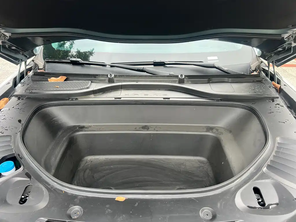 Xpeng G9 2024 model 702 Max купить на сайте DeffCars